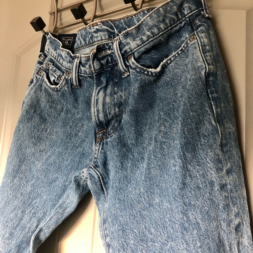 Abercrombie and Fitch men’s size 28x30 vintage wash